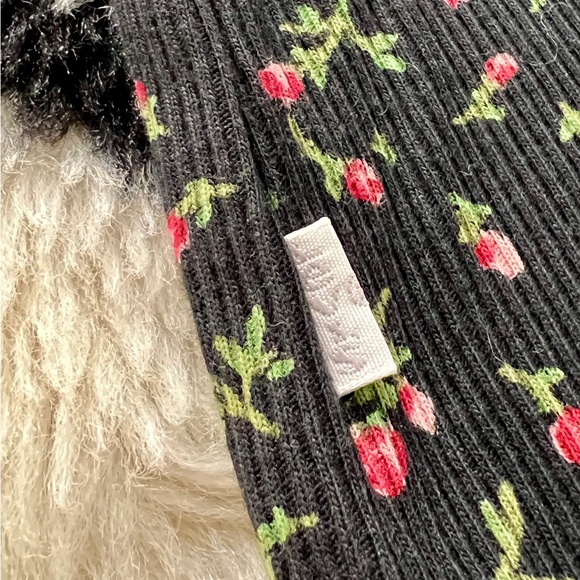 Levi’s rose bud tank top NWT size small - Picture 9 of 9